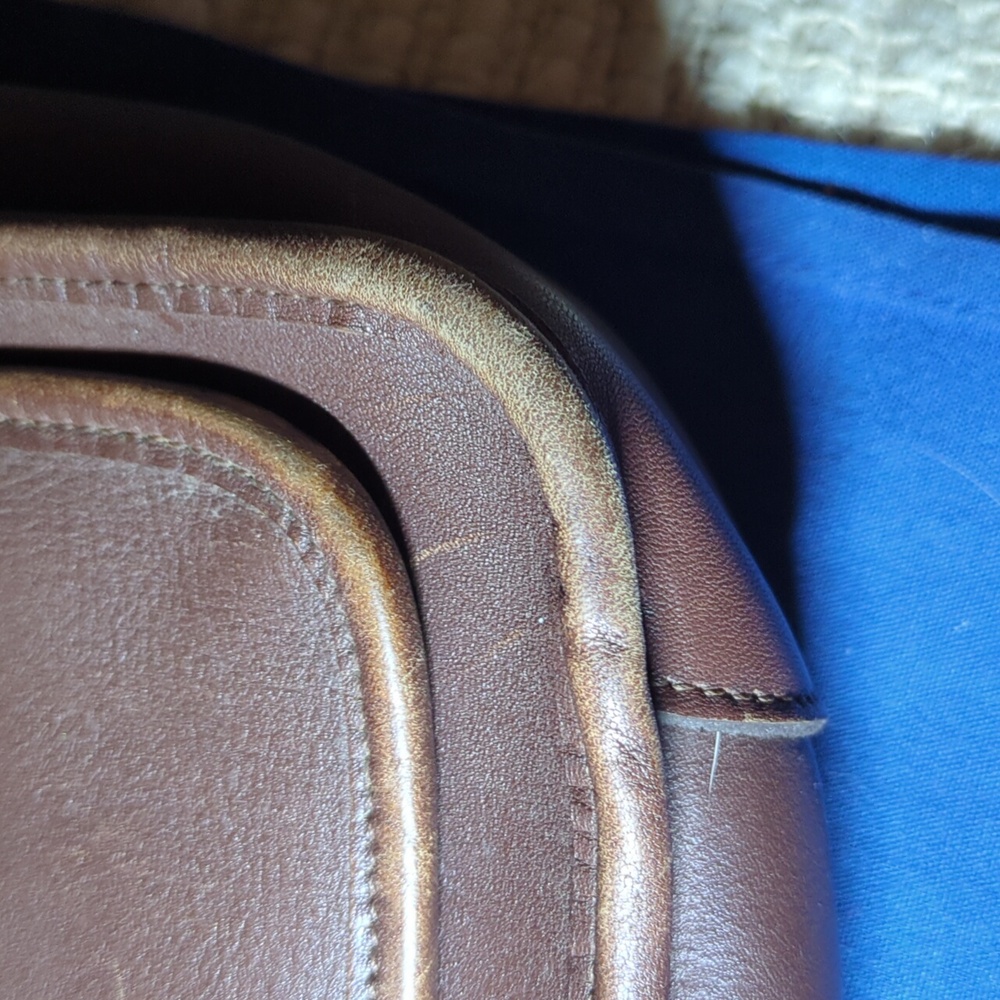 Vintage Coach Colebrook (Style# 5181) Brown Leather Messenger/ Briefcase $125 - Picture 8 of 9